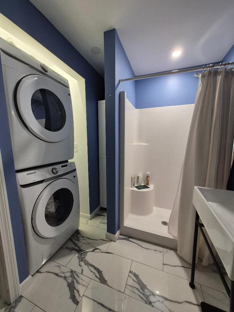 LL Laundry - 404 Bassetts Bridge Rd