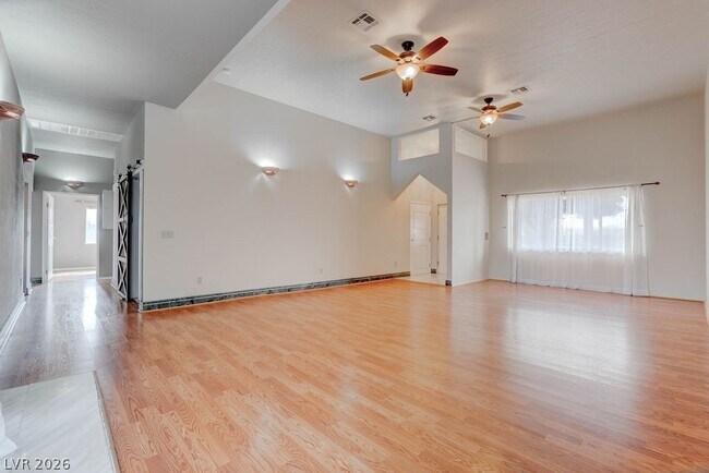 Building Photo - 4880 Dorrell Ln