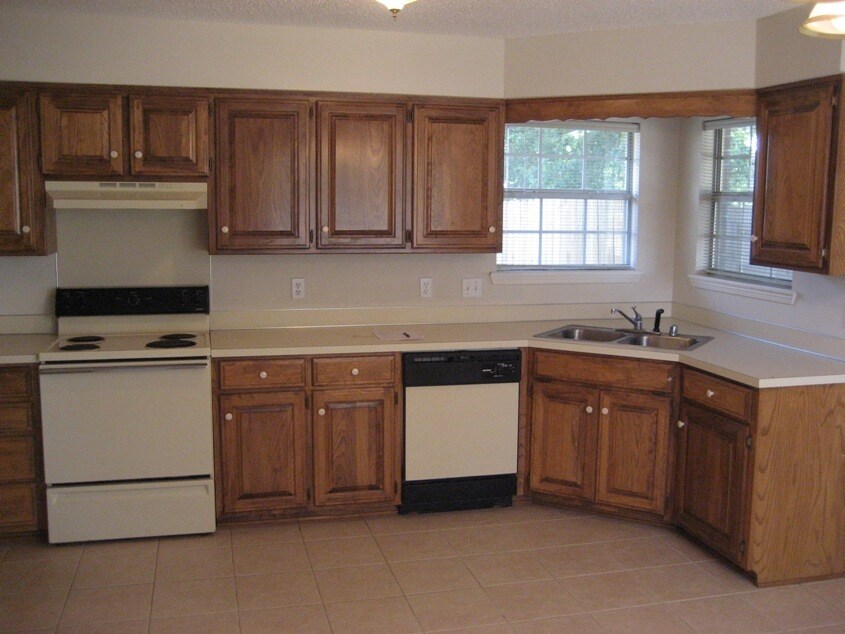 Building Photo - 1010 S Liberty Dr