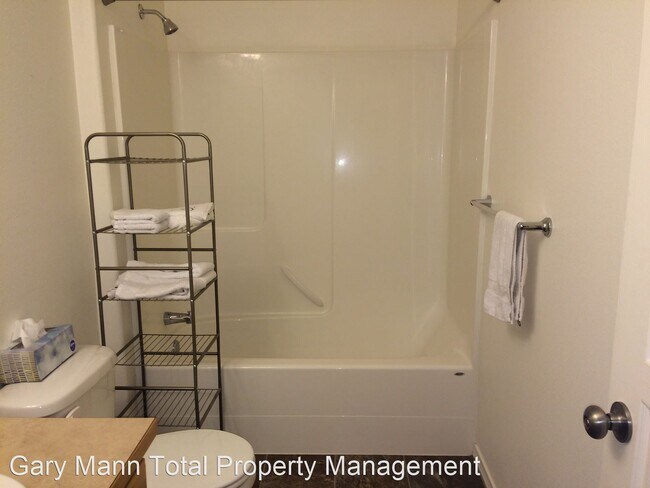 Building Photo - 3 br, 2 bath House - 1615 E Filmore Dr