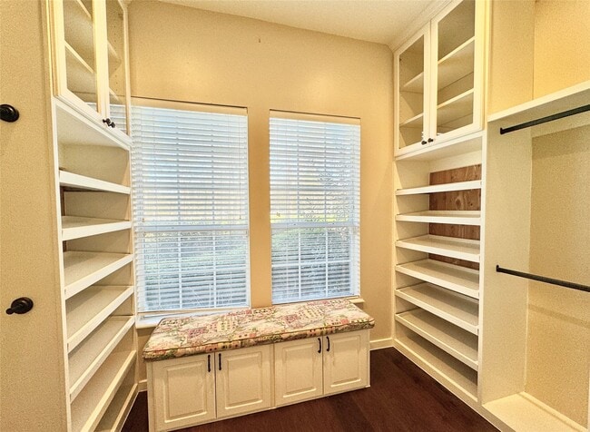 Building Photo - 15216 Saddlewood Dr