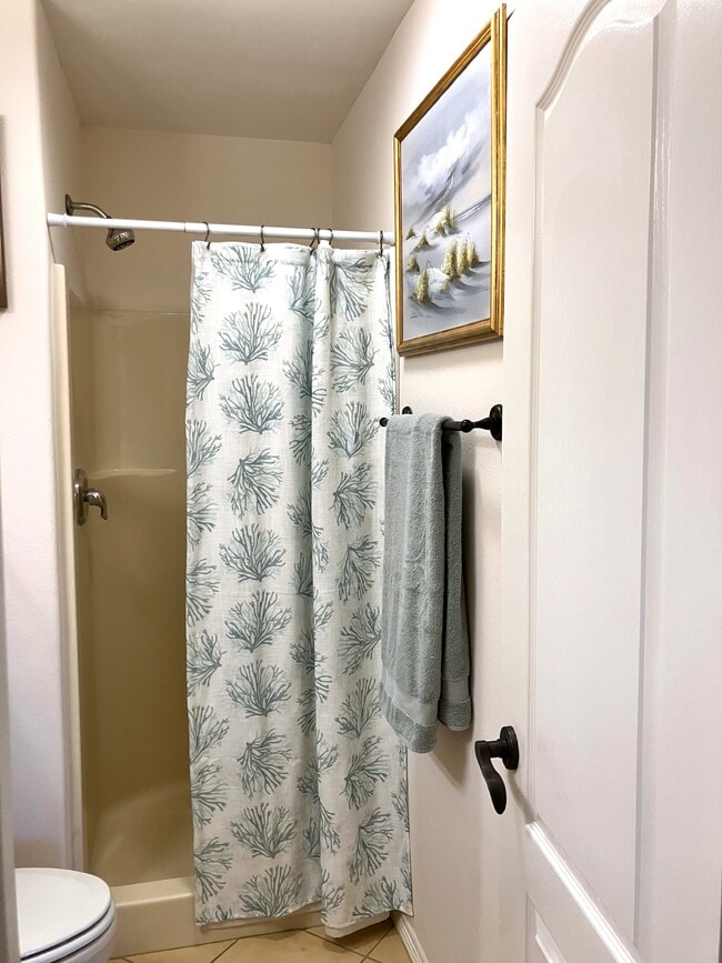 Building Photo - 2 S Bay Hill Dr