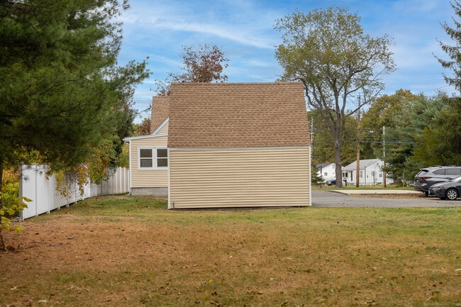 Building Photo - 93 Bailey Rd