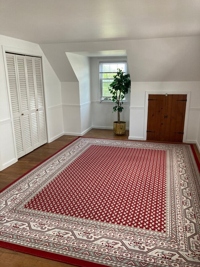 Building Photo - 7 Island Way