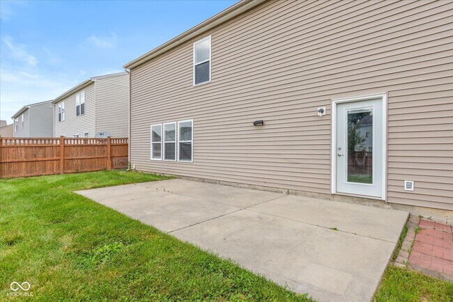 Building Photo - 2372 Cedarmill Dr