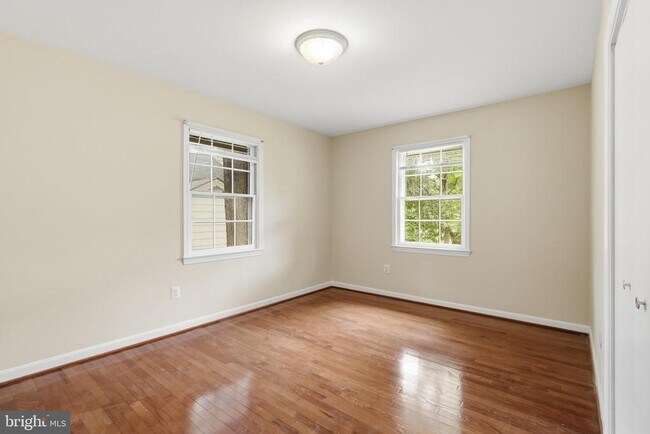 Building Photo - 8621 Buckboard Dr