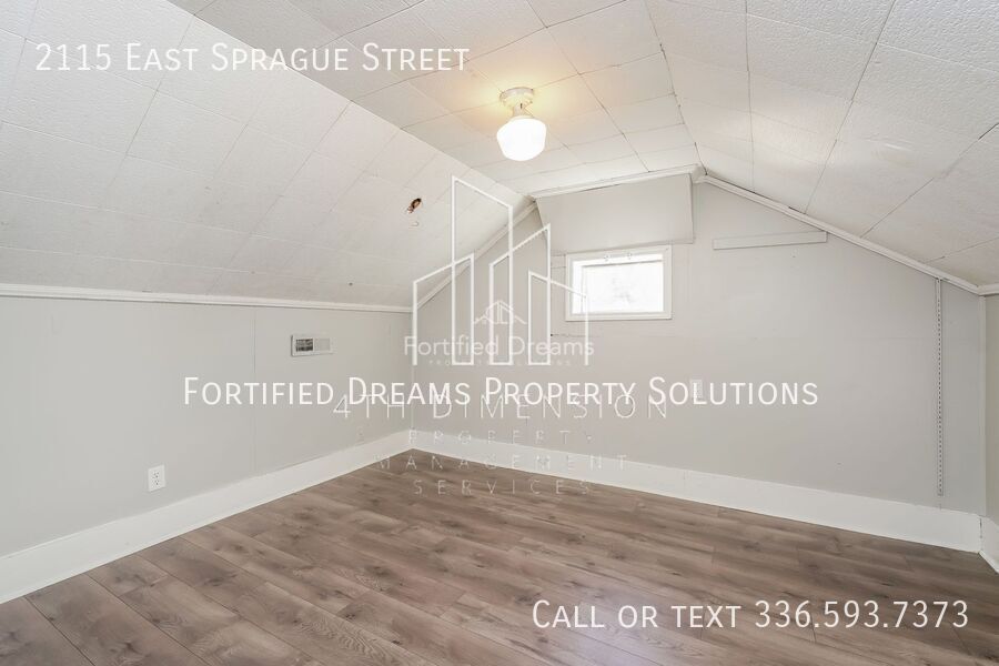 Building Photo - 2115 E Sprague St