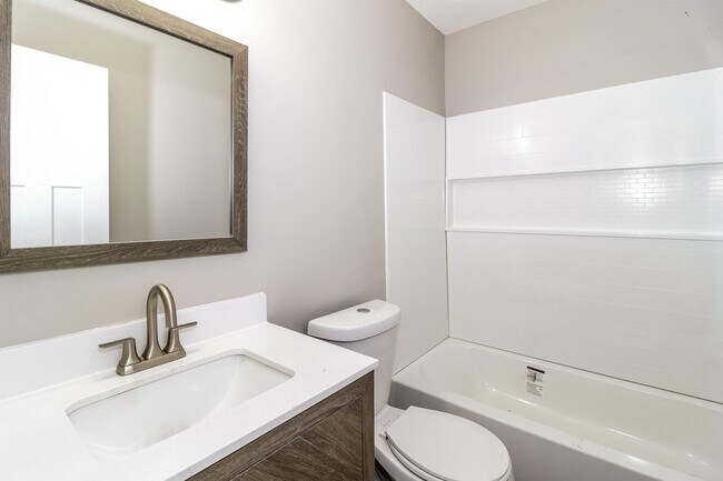 Building Photo - 3917 Kerwin Dr