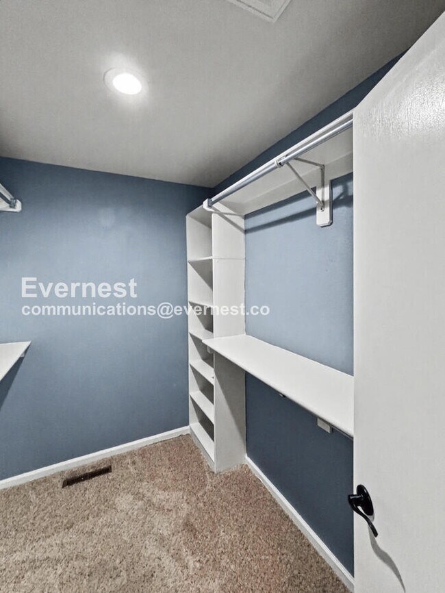 Building Photo - Comfort Meets Community in Centennial with 2 Car Garage / 3 beds & 3 baths / Coming Soon!