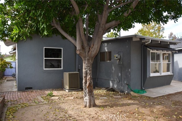 Building Photo - 421 N Park Ln