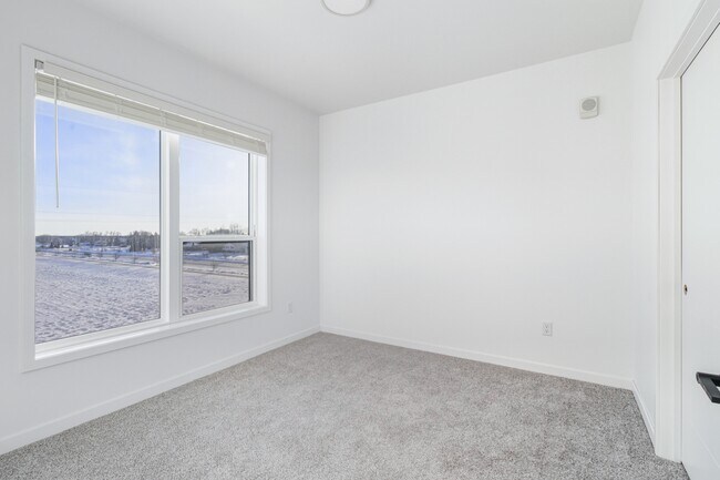 Building Photo - 2465 62nd Ave S