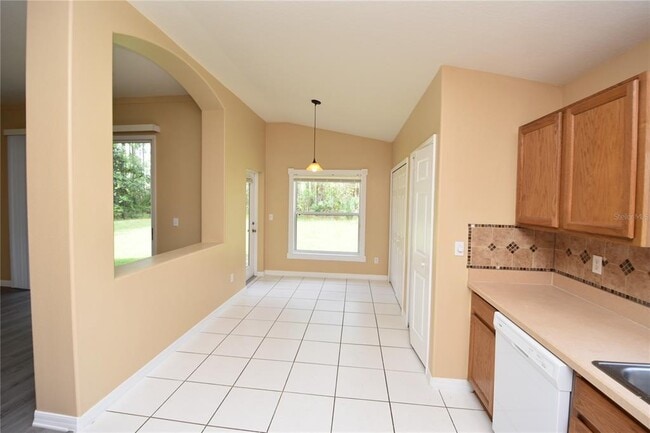 Building Photo - 5 Rambling Ln