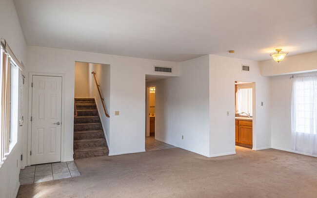 Building Photo - 4751 N Flowing Wells Rd