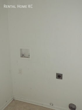 Building Photo - 1931 N 80th Ct