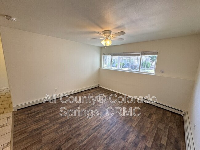 Building Photo - 5030 El Camino Dr