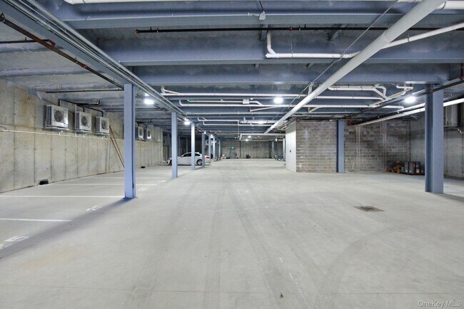 Building Photo - 25 S Riverside Ave