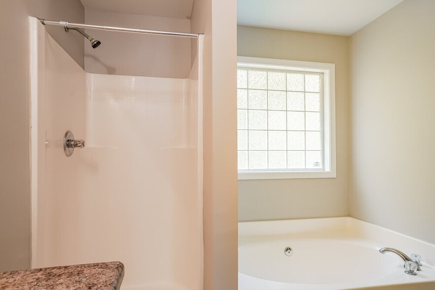 Building Photo - 2973 Rolling Ln