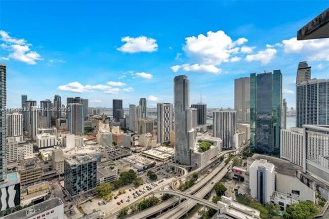 Building Photo - 350 S Miami Ave