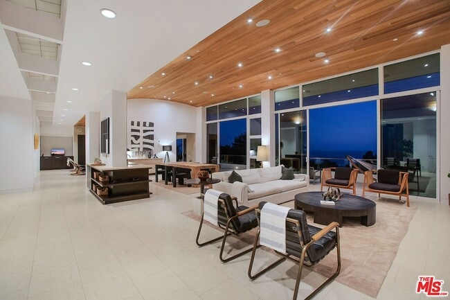 Building Photo - 27454 Winding Way