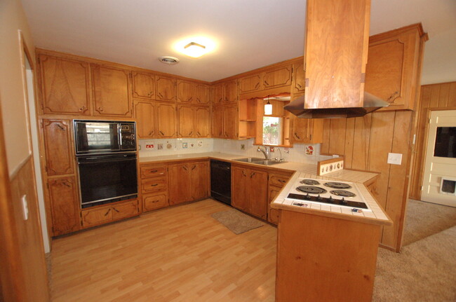 Building Photo - 4213 43rd St