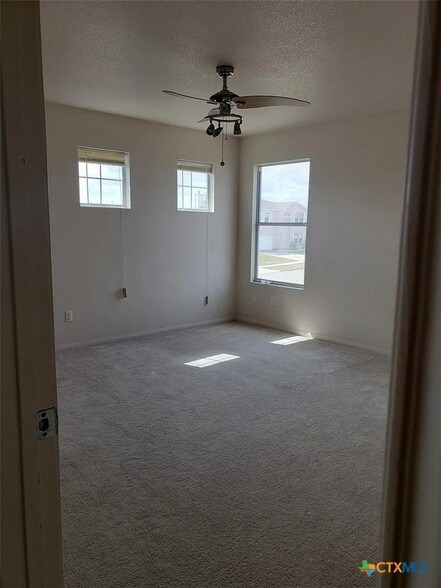 Building Photo - 3403 Bull Run Dr
