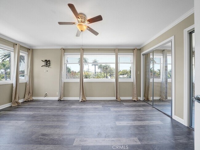 Building Photo - 34801 Calle Del Sol