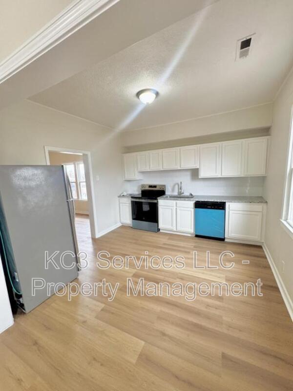 Building Photo - 129 Brooklyn Ave