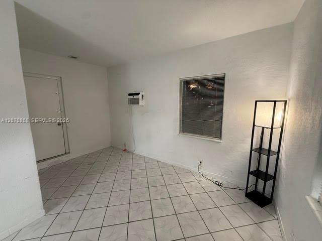 Building Photo - 1060 NW 116th St