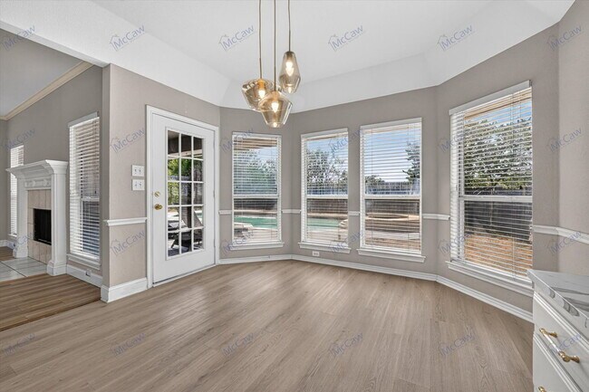 Building Photo - 305 Brazil Dr