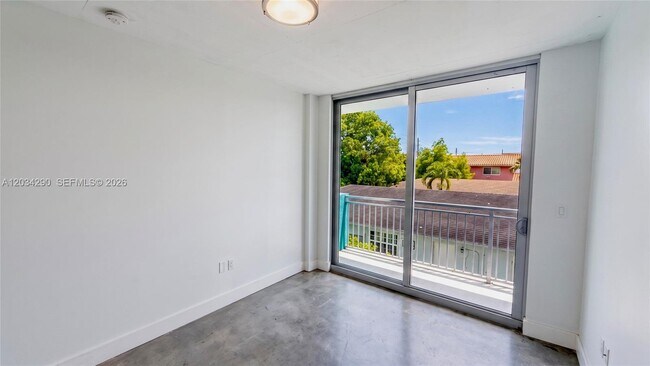 Building Photo - 4332 W Flagler St