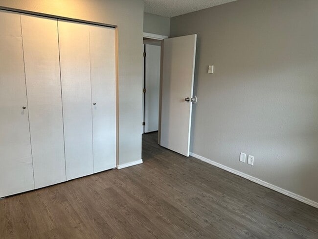 Building Photo - Amazing Two Bedroom!