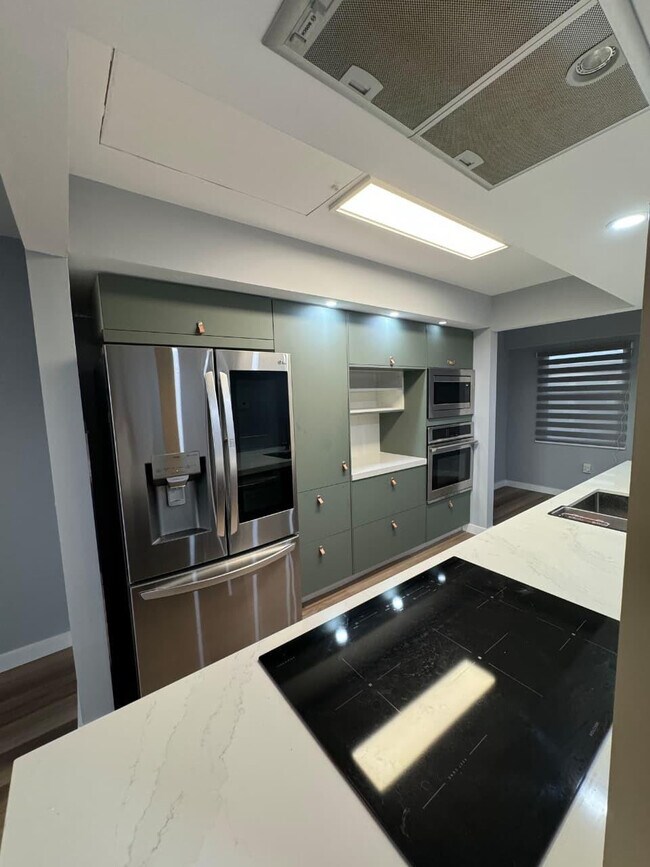 Building Photo - 1500 SW 131st Way