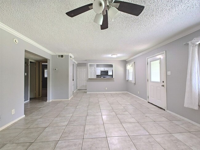 Building Photo - 5636 Birchmont Dr