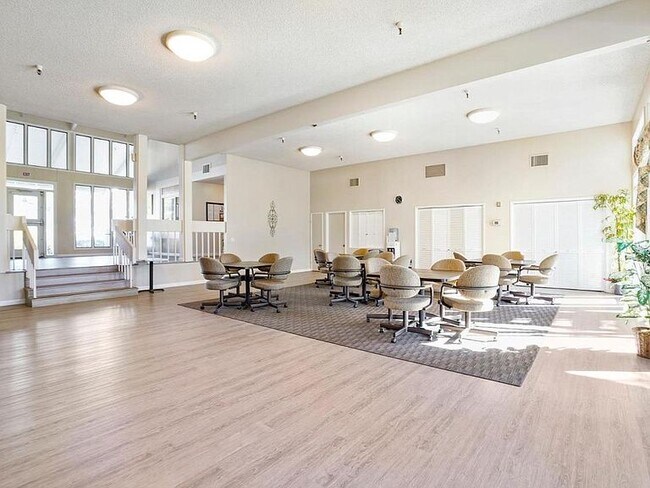 Clubhouse - 20235 Northglen Sq