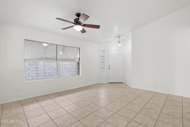Building Photo - 15661 W Hammond Dr