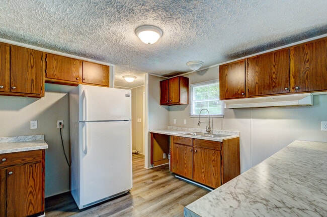 Building Photo - 3351 Appletree Ct