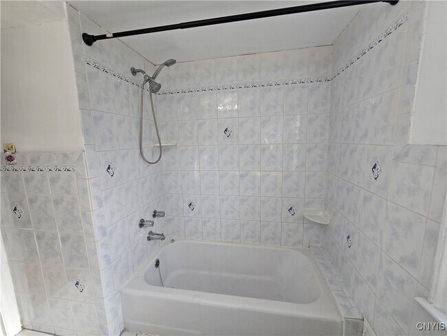 Building Photo - 532 Orwood Pl