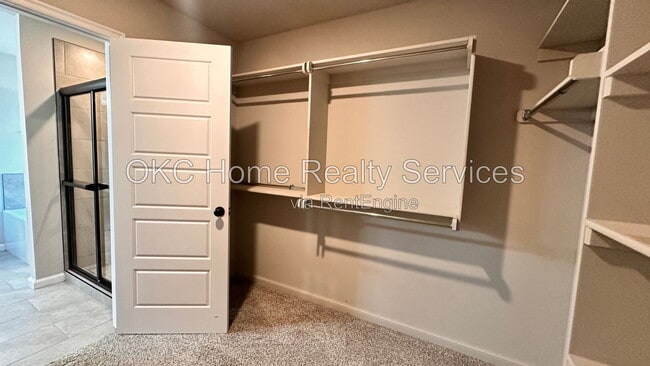 Building Photo - 7724 Windstone Dr