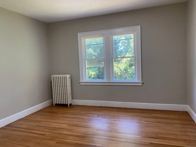 Building Photo - 301 Terrace Ave