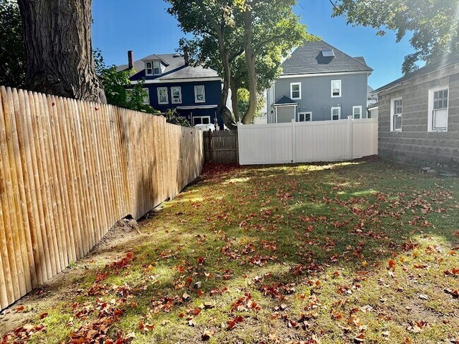 Building Photo - 31 Park St