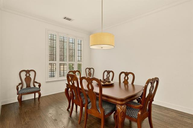 Building Photo - 1107 Devonshire Drive South