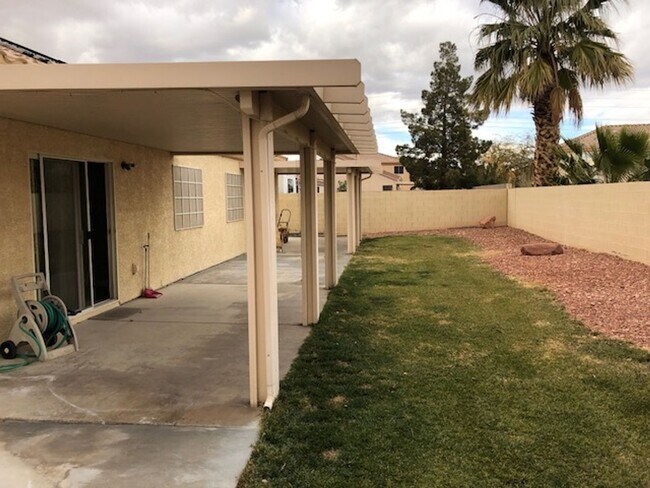 Building Photo - 8960 Tumbling Pebble Way