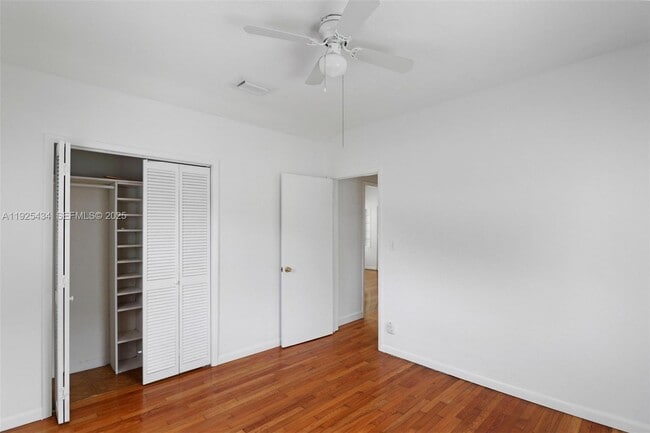 Building Photo - 4630 SW 13th Terrace