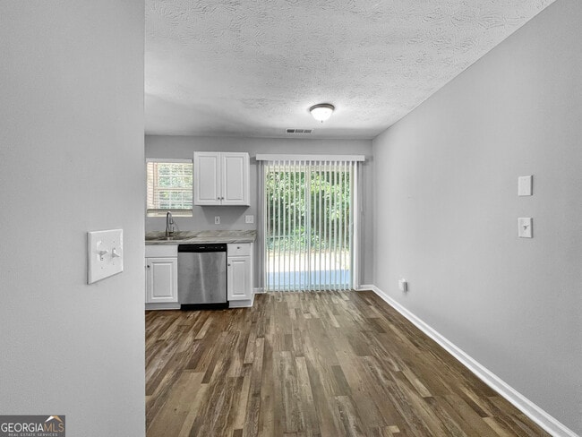 Building Photo - 1032 Winterglen Way