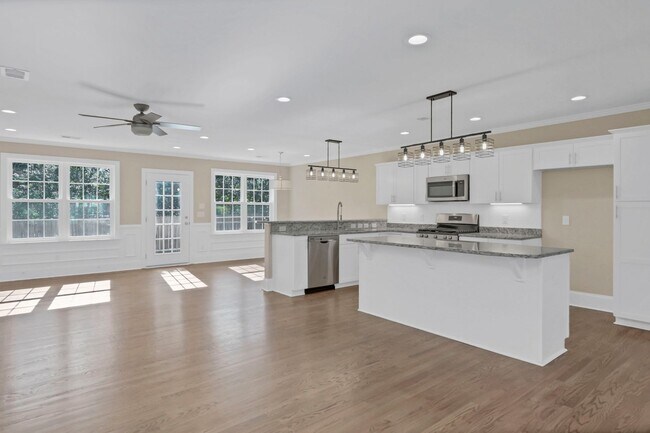 Building Photo - Renovated home in Forest Acres for rent!