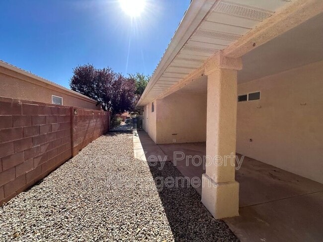 Building Photo - 2405 S 770 W