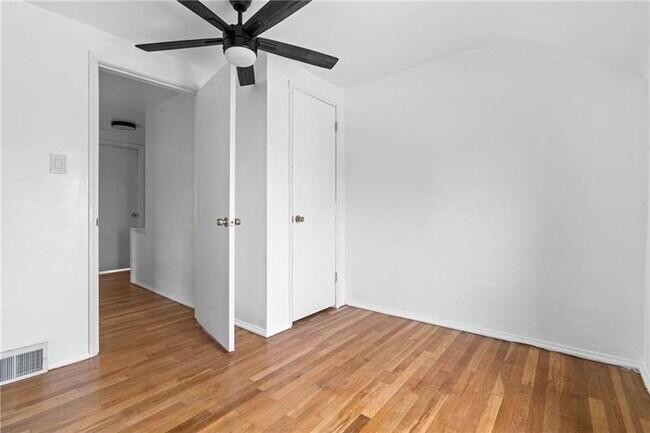 Building Photo - 5408 Verona Rd