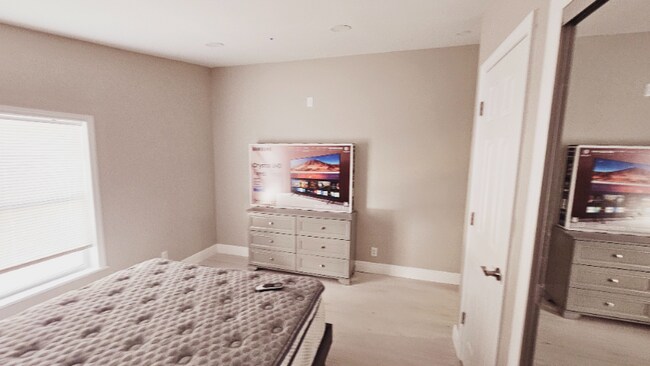 Building Photo - 317 Boston Ave