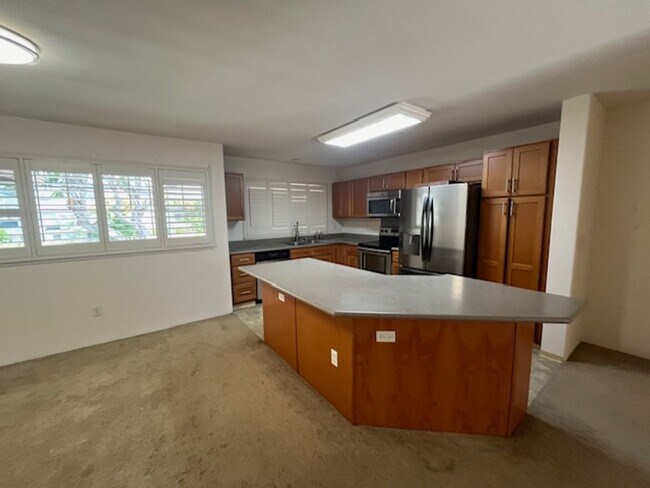 Building Photo - Nohona III at Kapolei 3 bedroom/2 bath with 1 car garage.