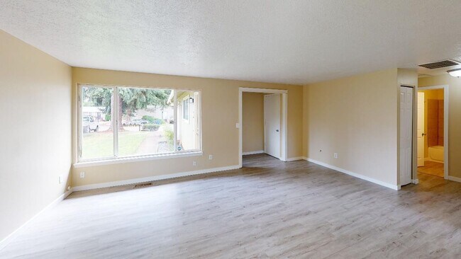 Building Photo - coh8110